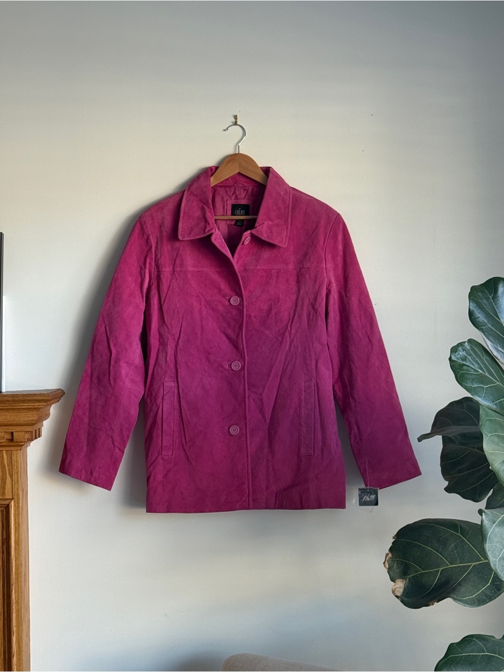 Cue Women's Fuchsia 100% leather/Suede Button-Front Jacket